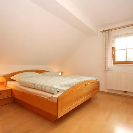 Steinacher Apartament *